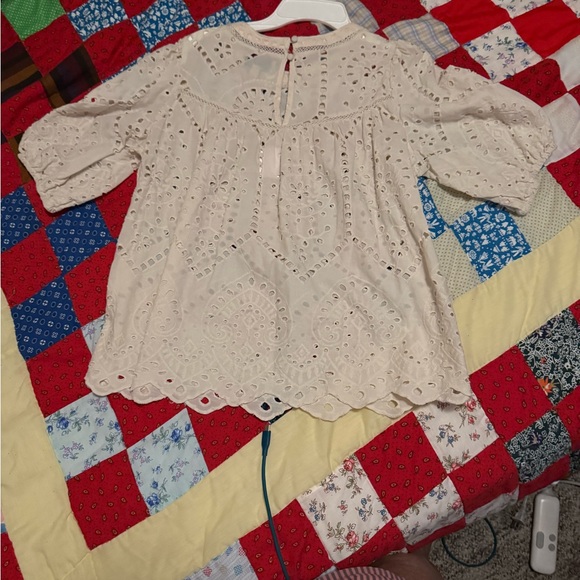 Chic Cream Eyelet Women's Blouse - Picture 6 of 7